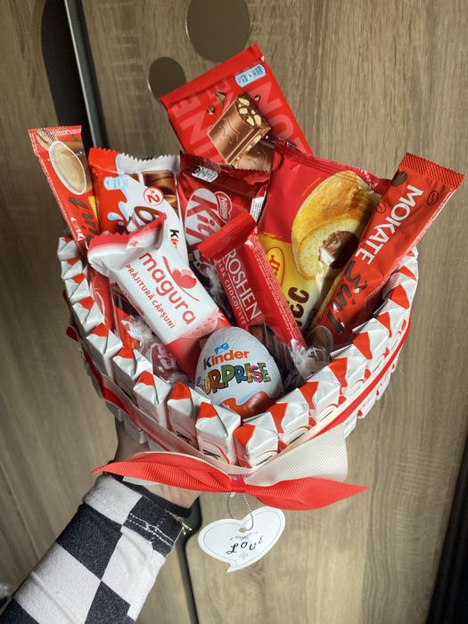 Buchete si arnajamente florale