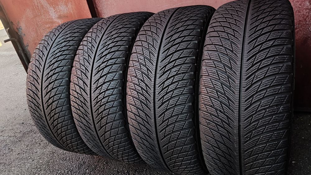 4бр. зимни гуми 235/45/18 Michelin Pilot Alpin 5 
dot23
6.97мм
Много д