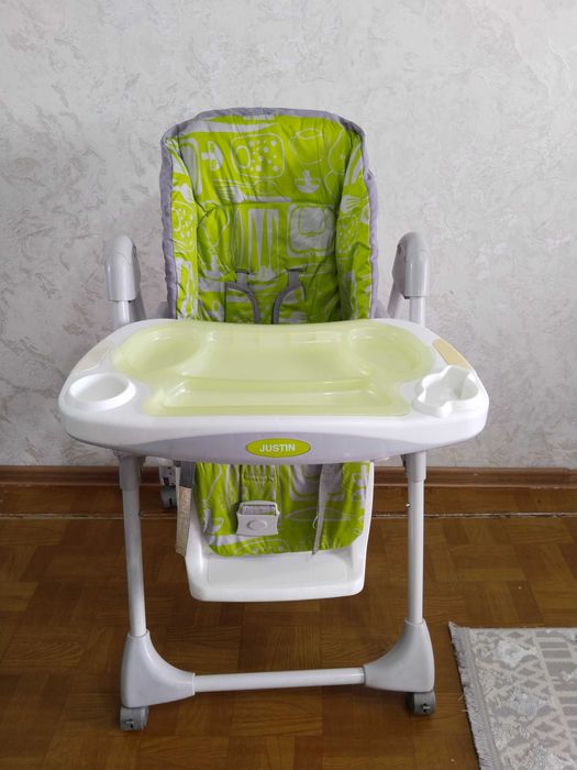 Детский стульчик для кормления