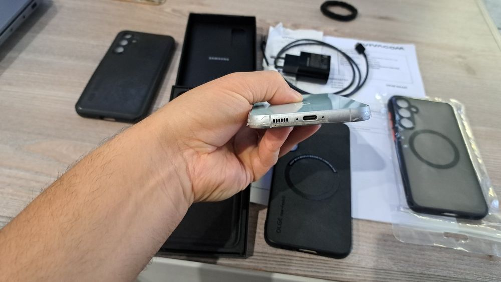 Samsung S23 FE /128GB /8Ram/Гаранция