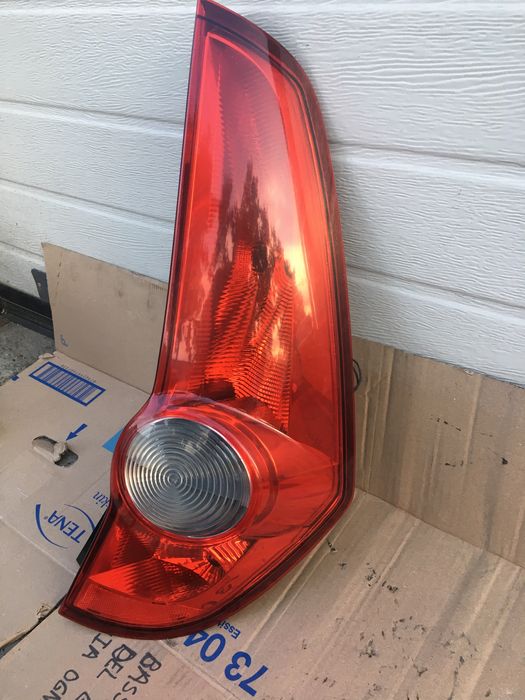 Stop/Tripla Dreapta Opel Agila B/ Suzuki Splash 2008-2014.Volan stinga