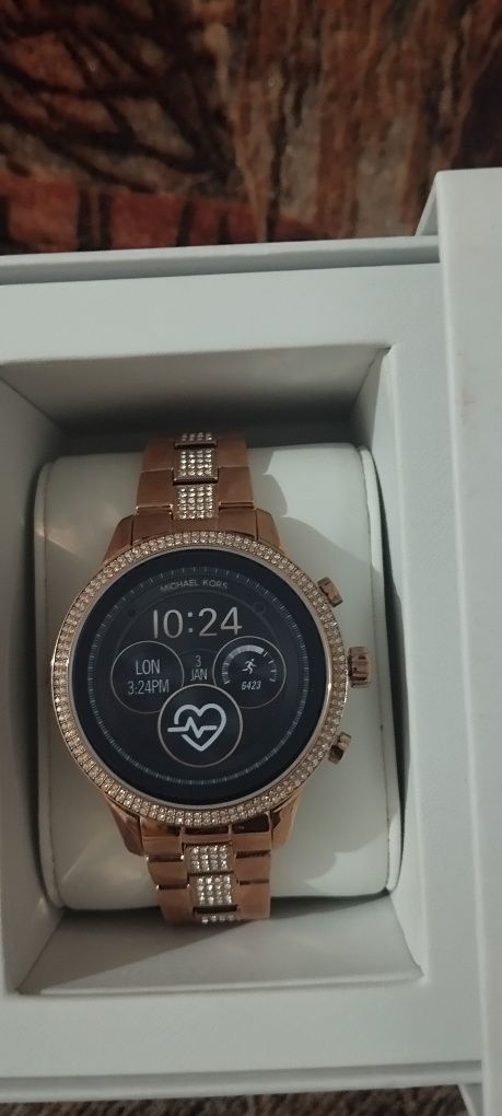 Smartwatch Michael Kors nou
