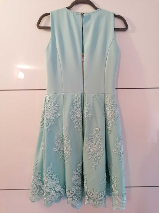 Vand rochie Marimea M