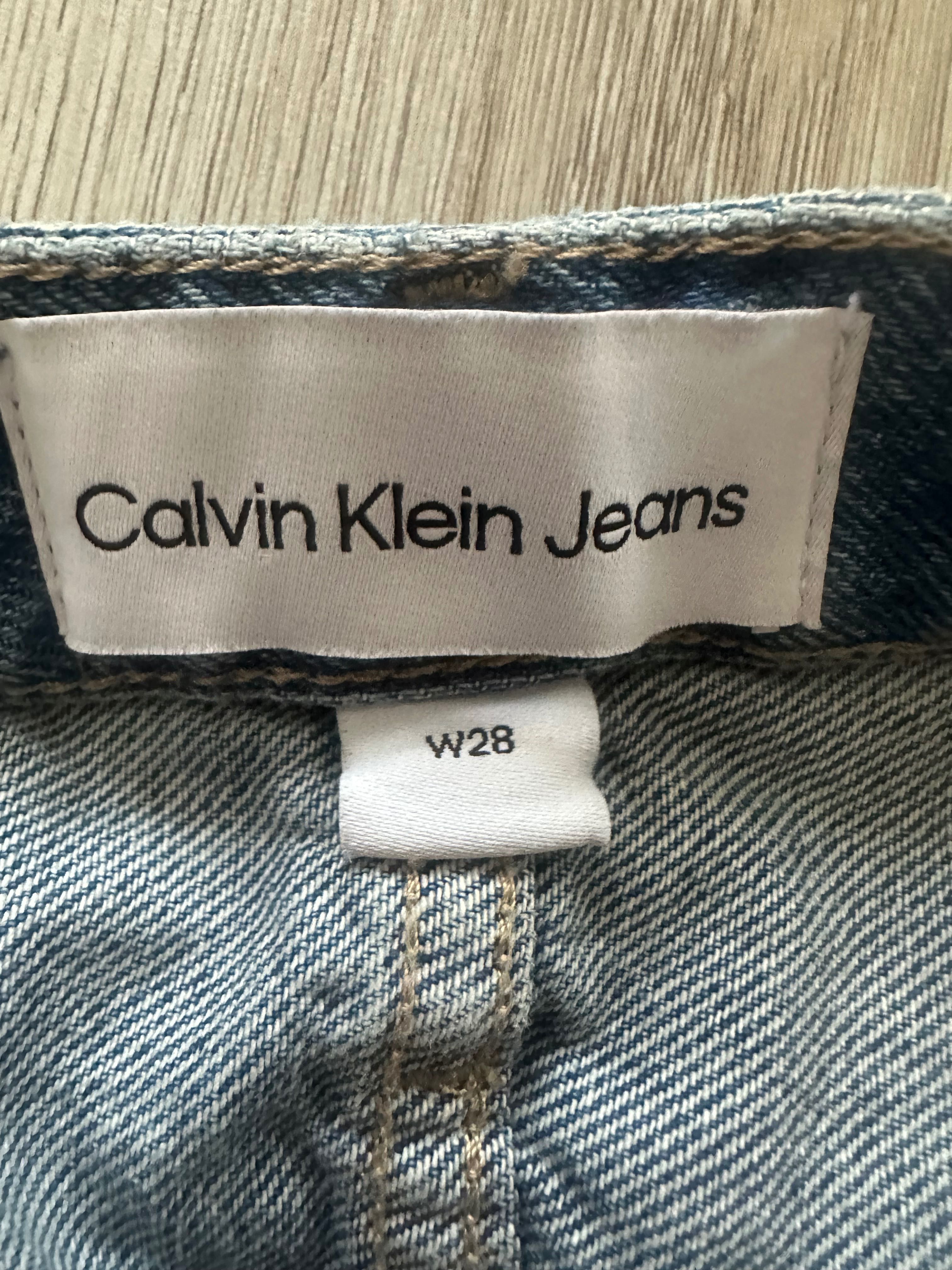 Нова дънкова пола Calvin Klein