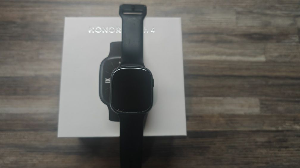 Като нов Honor Watch 4