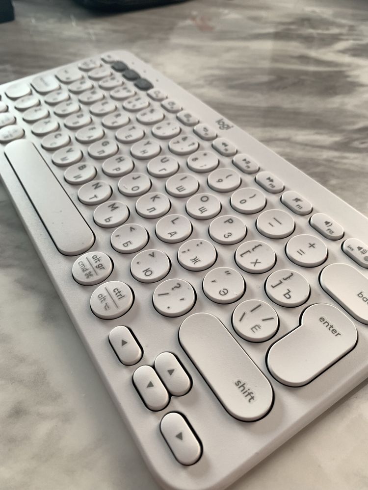 Кмплект logitech клавиатура мышь