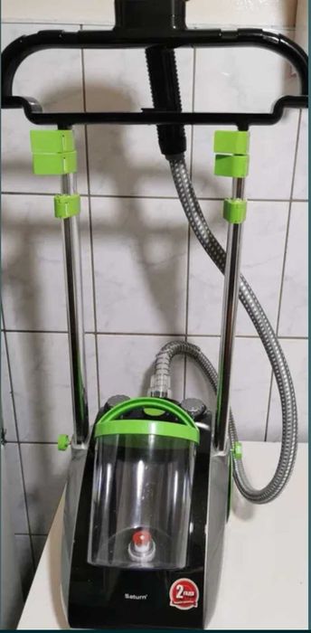 Aparat de călcat cu aburi