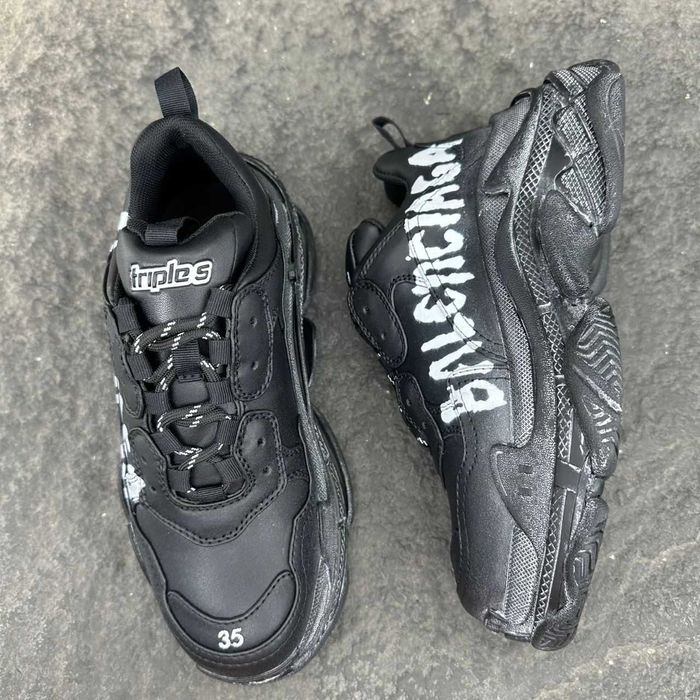 Balenciaga Triple S