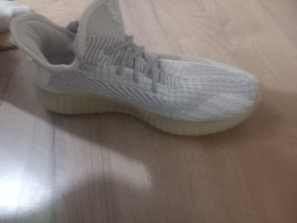 Yezzy adidași bărbați
