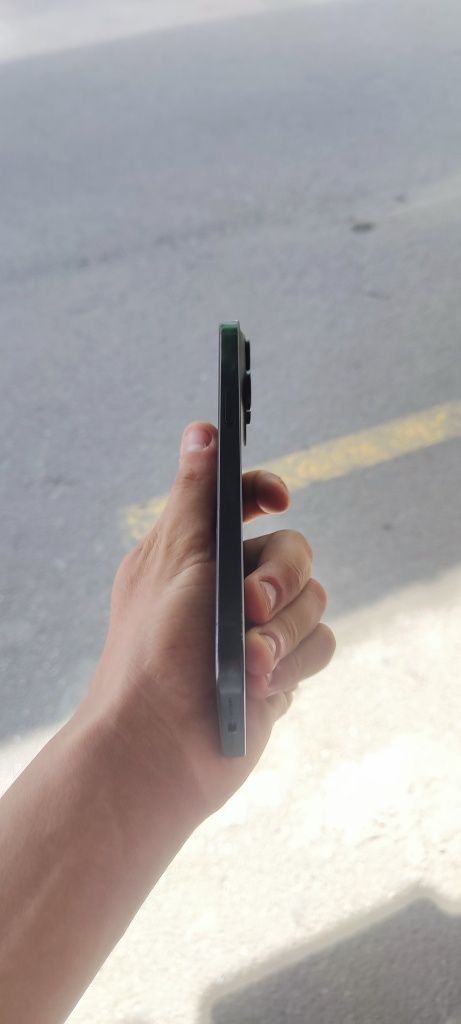 Iphone 15 pro max 256 gb  battery 89 %