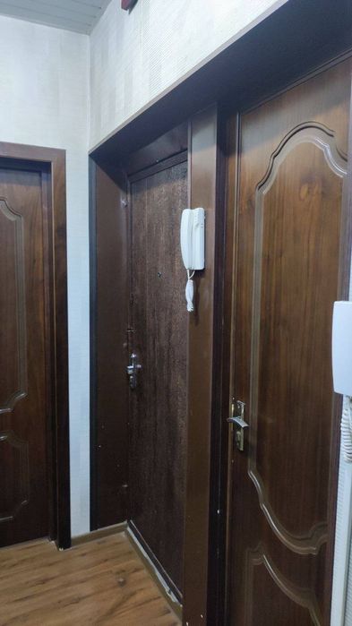 Квартира на С.Барака 2/8/9 общ пл 60м с обстановкой