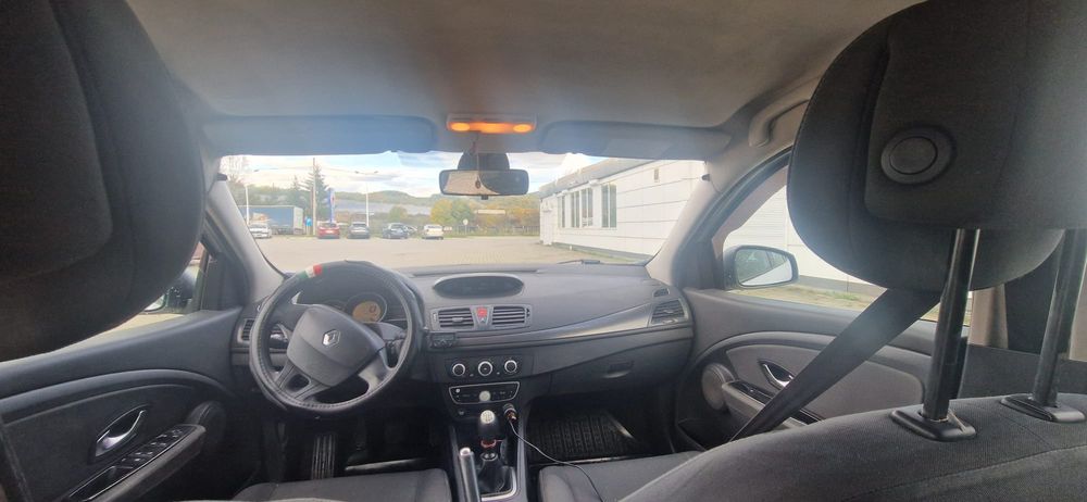 Vând Renault Megane 3 1.5 dci 6 trepte impecabil