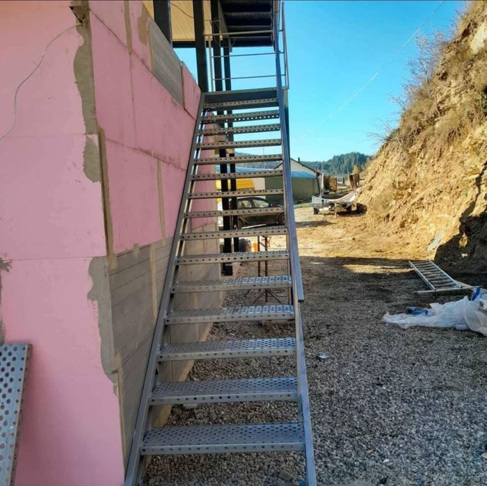 Scarii zincate metalice galvanizate