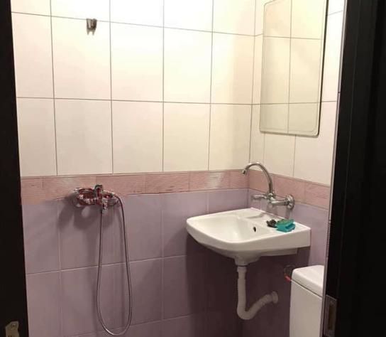 Дава се под наем Двустаен апартамент в Бургас, Център - 42 кв.м за 408 € - Снимка #3