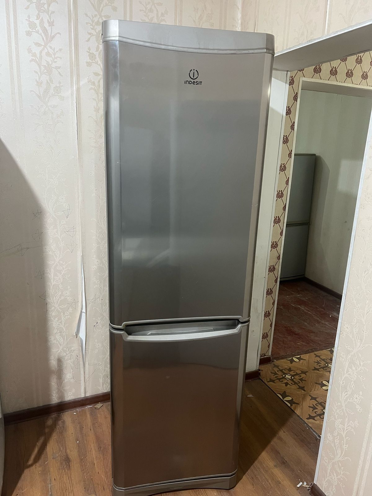 Холодильник с доставкой