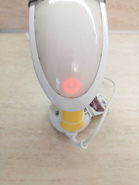 Вертикална парна ютия STIRATRICE VERTICALE