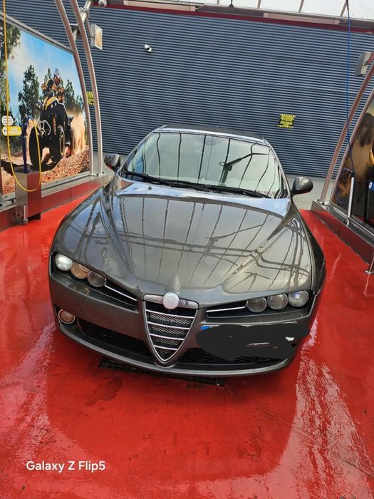 Vand/Dezmembrez Alfa Romeo 159