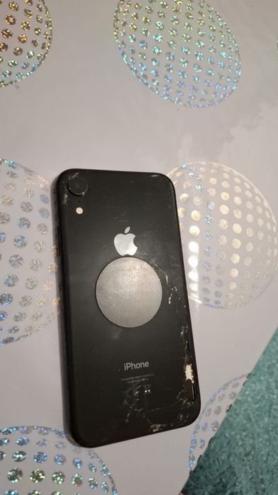 Продам айфон XR