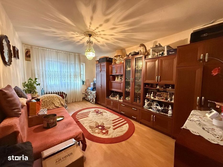 Apartament 2 camere, decomandat, 45 mp, mobilat si utilat - Lipovei