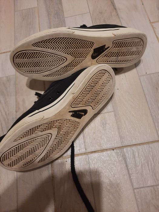 Adidasi Nike ,mărimea 41