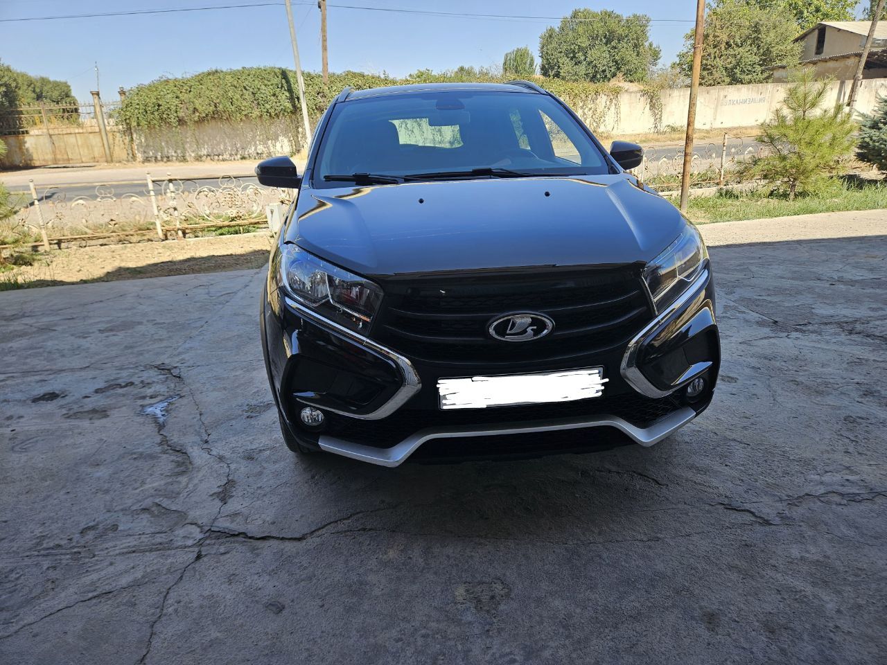 Lada X ray cross