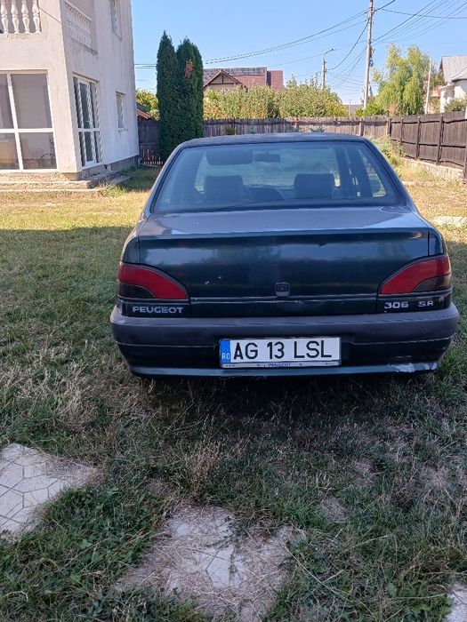 Vând  Peugeot 306