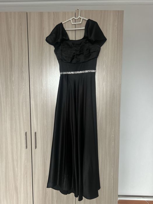 Платье вечернее