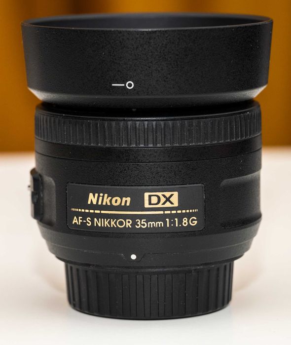 Nikon 35mm f/1.8G AF-S DX NIKKOR