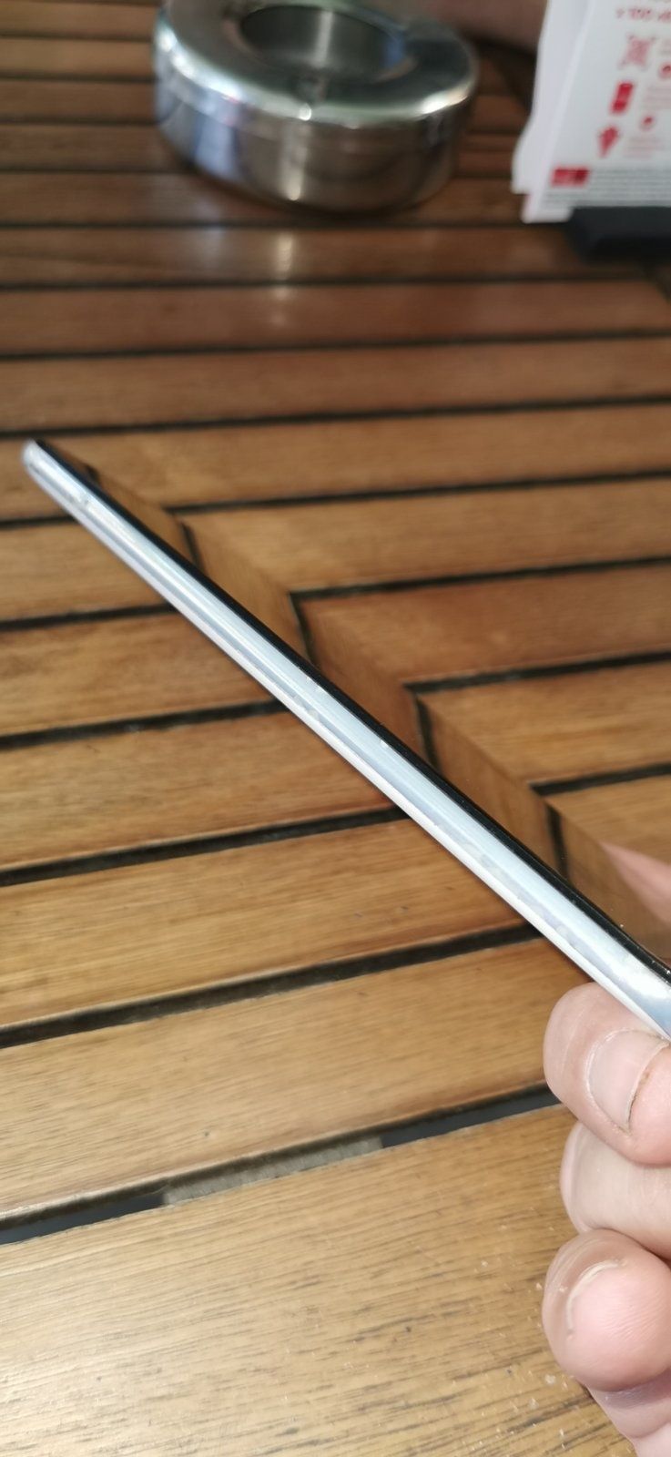 Продавам  Самсунг А70.  Pamet .128GB.ram 6GB
