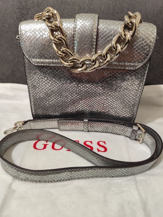 Дамска чанта Guess
