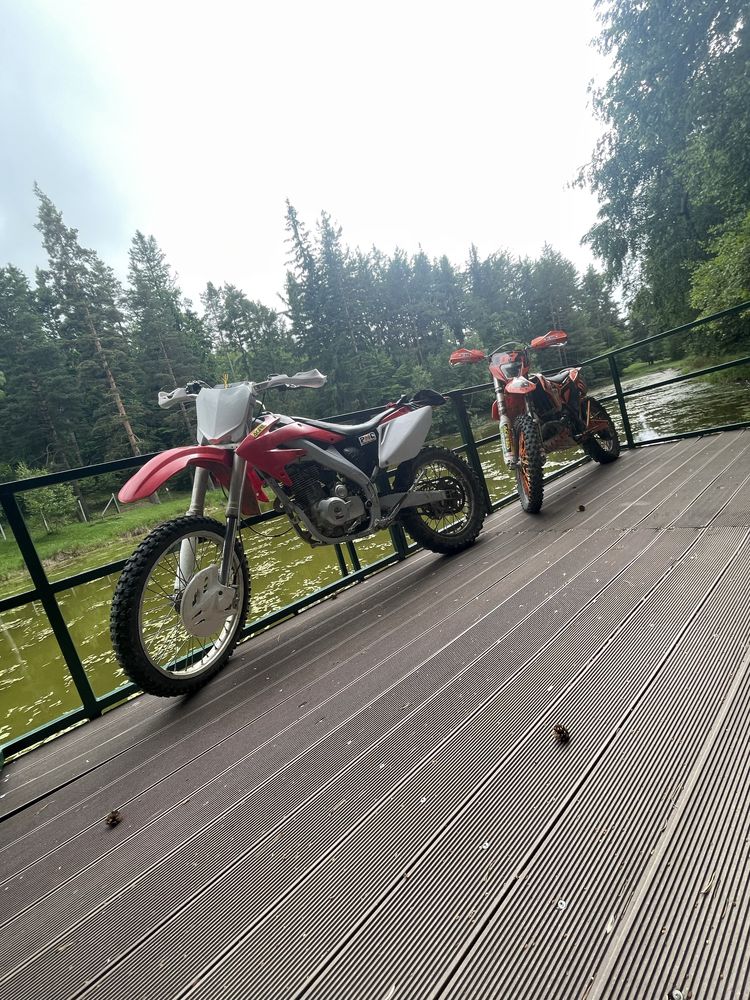 Vand HONDA 250 .