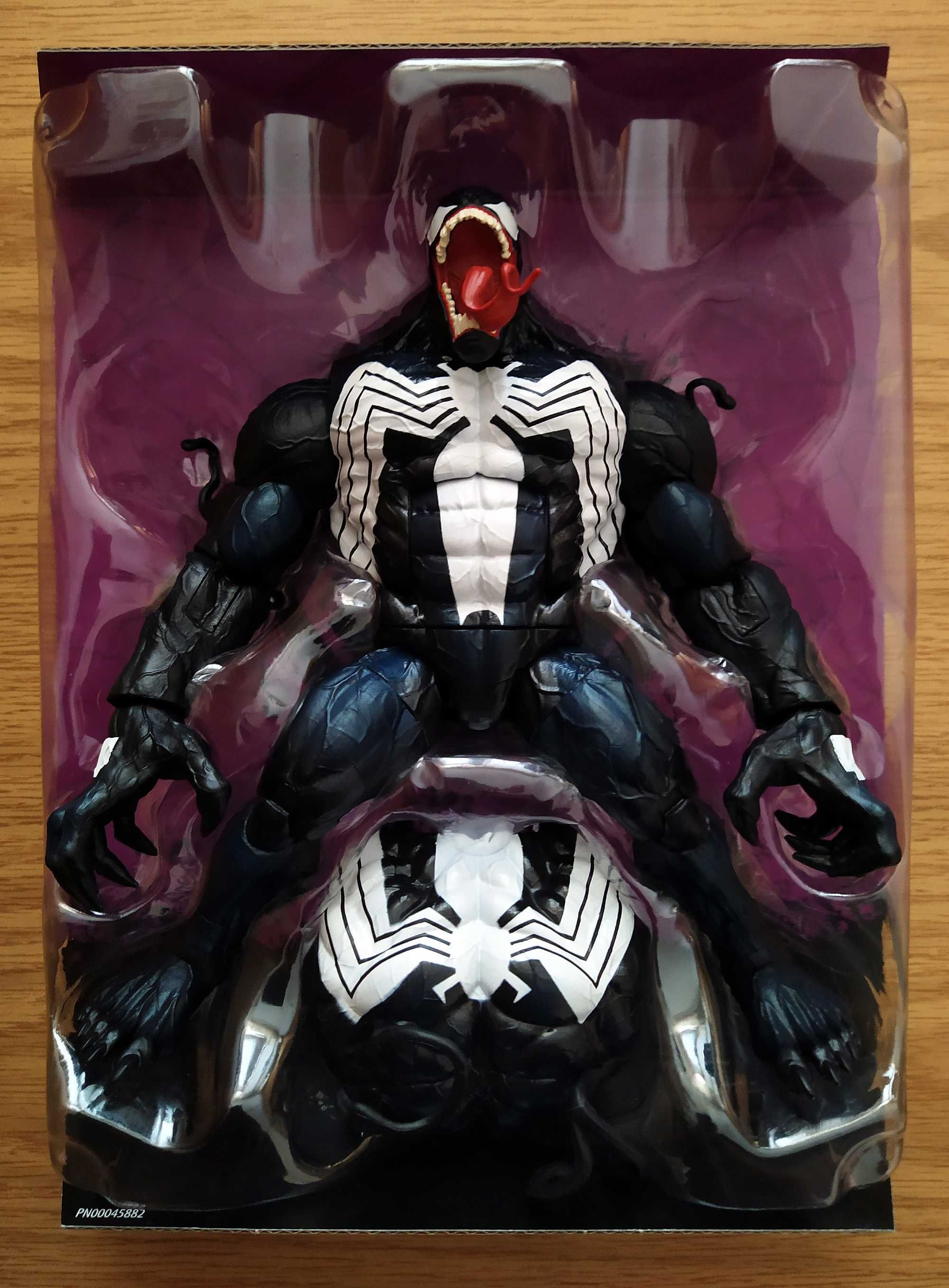 Екшън фигура Marvel Legends Venom