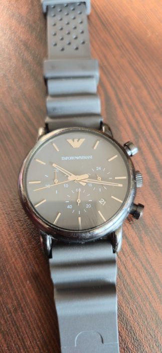 Часовник Emporio Armani