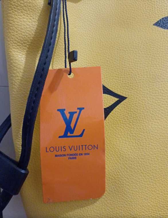 Уникална оригинална чанта Louis Vuitton със сертификат