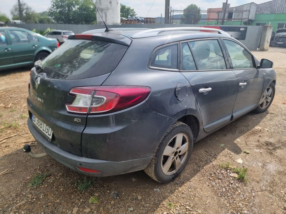 Dezmembrez Renault Megane 3 [2008 - 2014] 1.5 dci K9K837