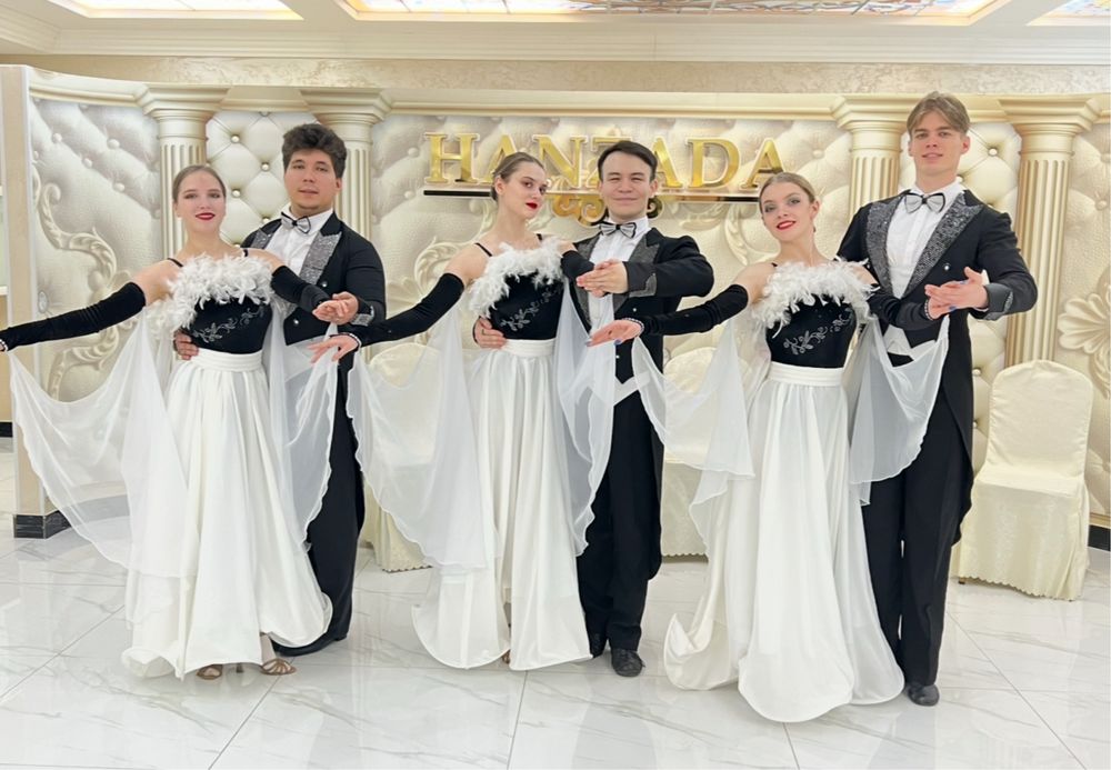 Продам платья вальса для девушек