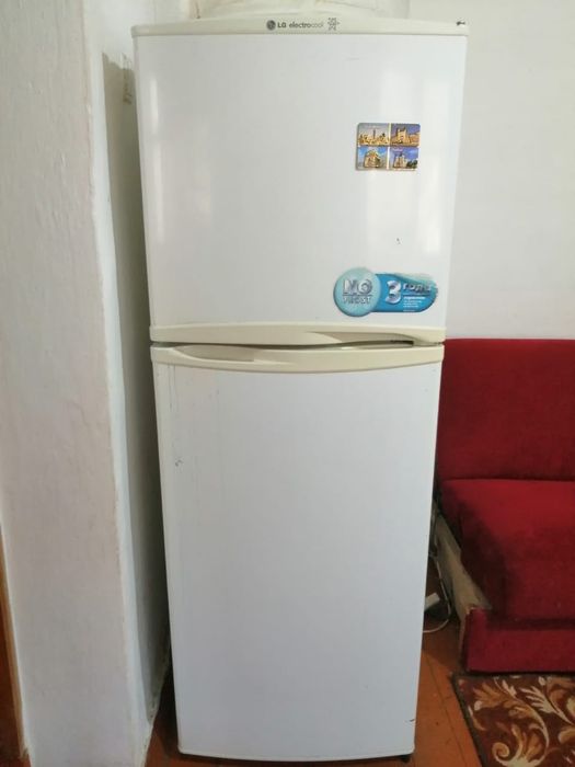 Холодильник LG двух камерный