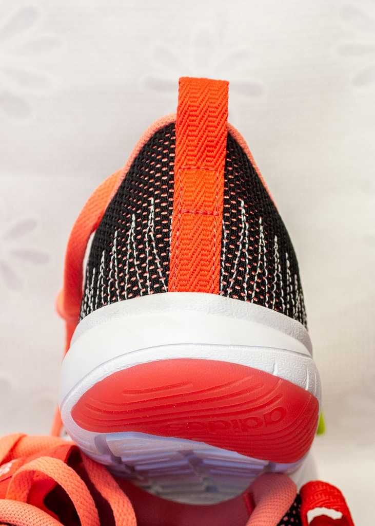 Дамски маратонки Adidas номер 38