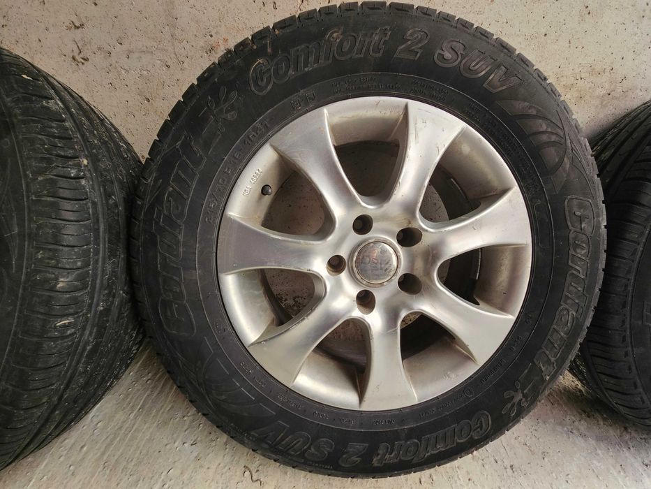 Джанти 5x114.3 16 с гуми 215 70 16 Дачия дъстър