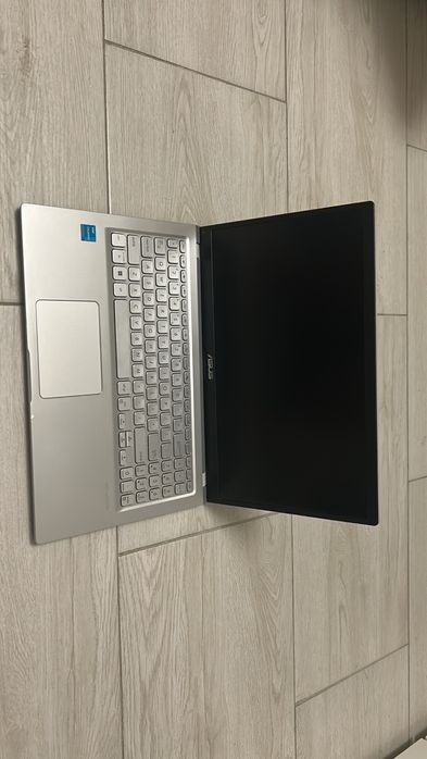 Laptop Asus ca nou