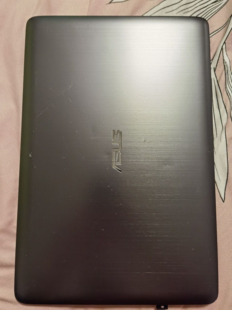 Laptop Asus k501u