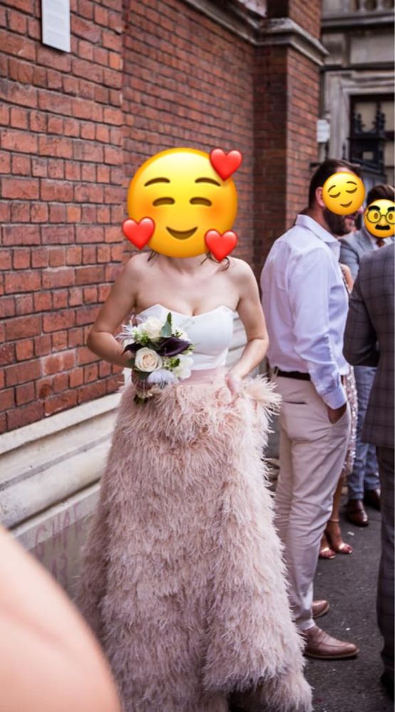 Rochie ocazie pene de strut / nuntă / ocazie / rochie mireasa