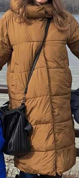 Дълго зимно яке с качулка, цвят горчица