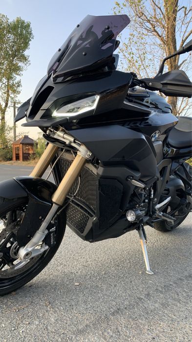 BMW S1000XR Triple Black