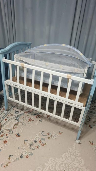 Продам детскую кроватку