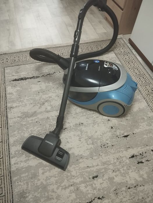 Продам пылесос samsung в отличном состоянии