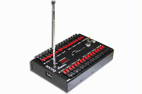 Sistem profesional declansat artificii/confetii/lumini