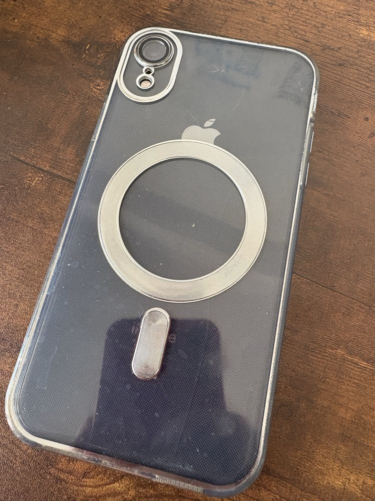 iPhone XR 128 ГБ чёрный