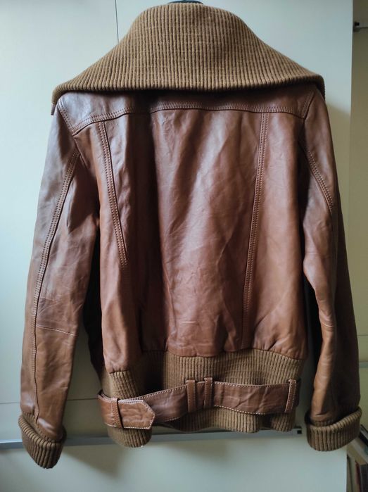 Мъжко кожено кафяво яке с плетена яка, почти ново, размер S, Hong Kong