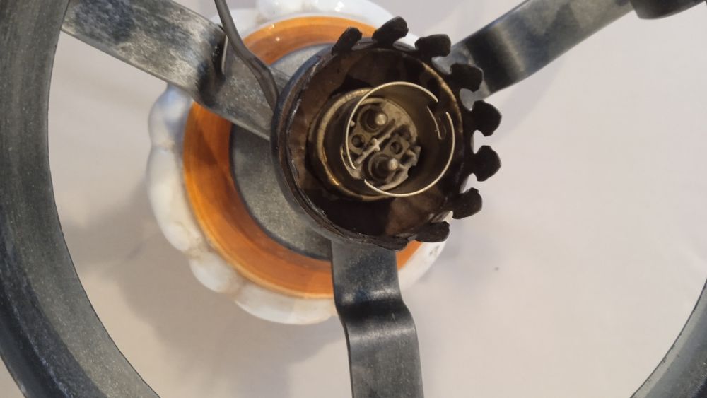 Lustra rustica din fier forjat si portelan pictat manual + 3 becuri